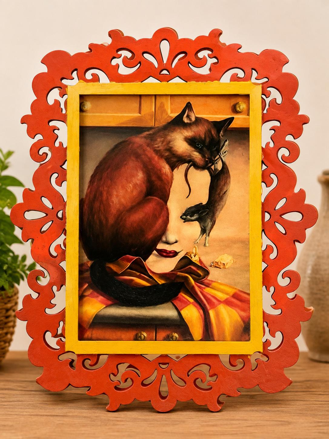Arte surrealista en madera – Mujer y gato